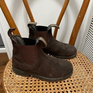 Suede leather Blundstones